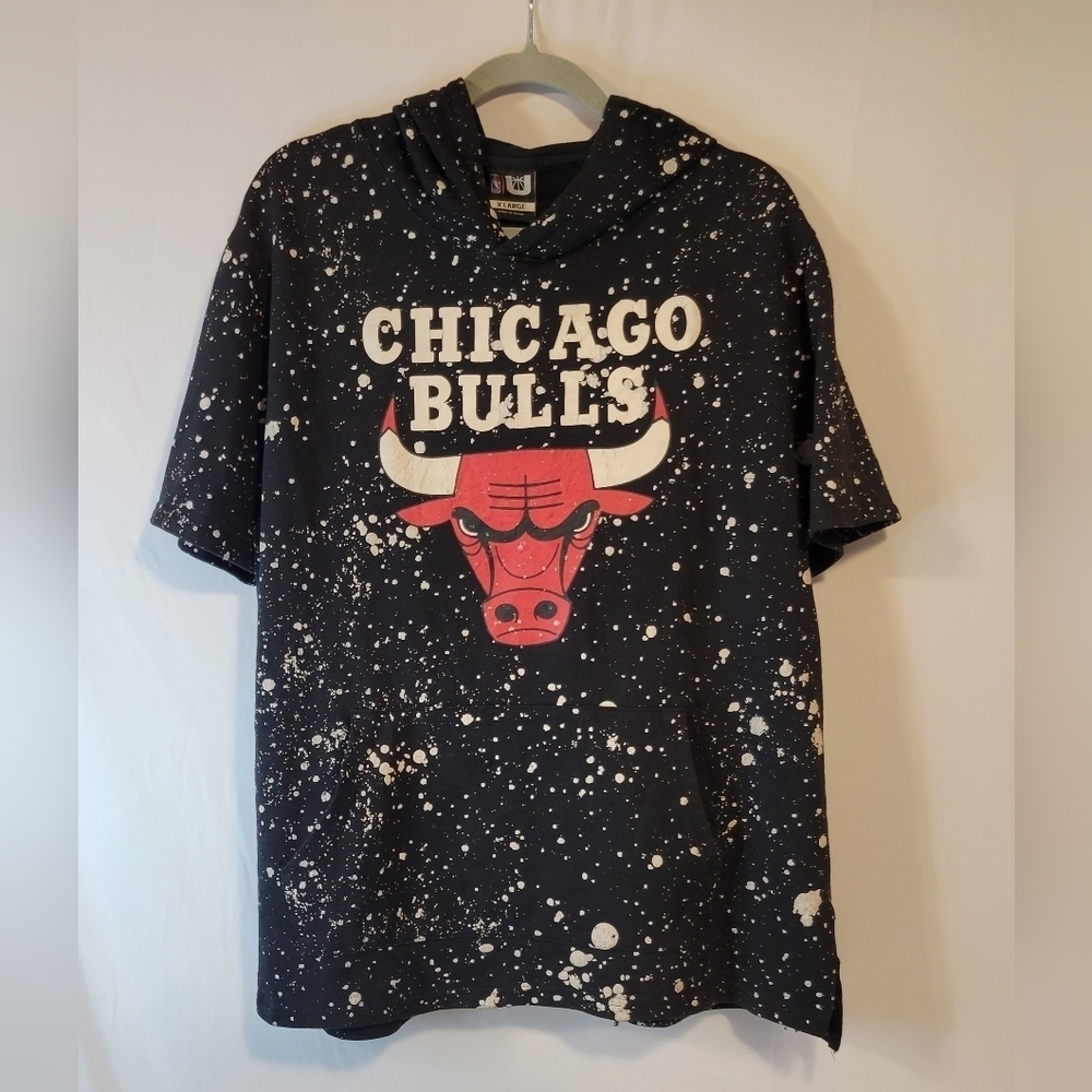 Chicago Bulls Black and White Hoodie